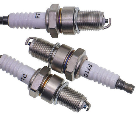 شراء شمعات احتراق السيارات الموفرة للوقود F7TC ما يعادل F6tc Wr7dc + W20ep-U التصنيع عبر الإنترنت