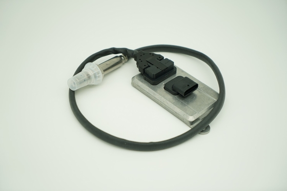 24V Nox Sensor 5801754014 5WK96775A لشاحنة Iveco متوافقة مع IVECO EURO 6