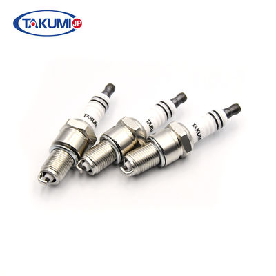 قطع غيار السيارة سبارك Plug B6RETC أصلي Hyundai / KIA Plug Assy-spark 1881108061